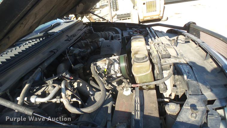 image for item DC1947 2002 Ford F350 Super Duty Crew Cab pickup truck