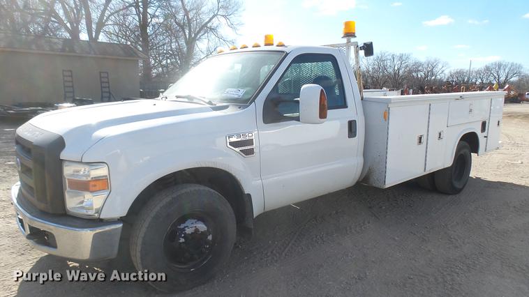 image for item DC1949 2008 Ford F350 Super Duty utility bed pickup truck