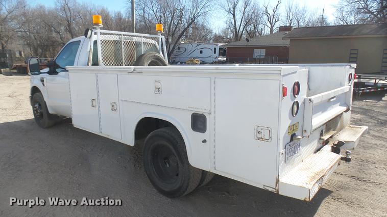 image for item DC1949 2008 Ford F350 Super Duty utility bed pickup truck
