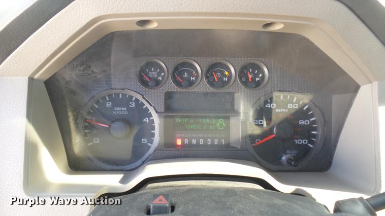 image for item DC1949 2008 Ford F350 Super Duty utility bed pickup truck