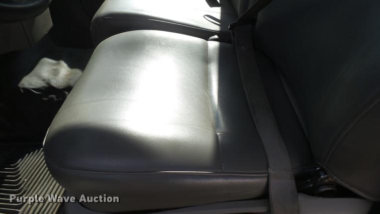 image for item DC1949 2008 Ford F350 Super Duty utility bed pickup truck