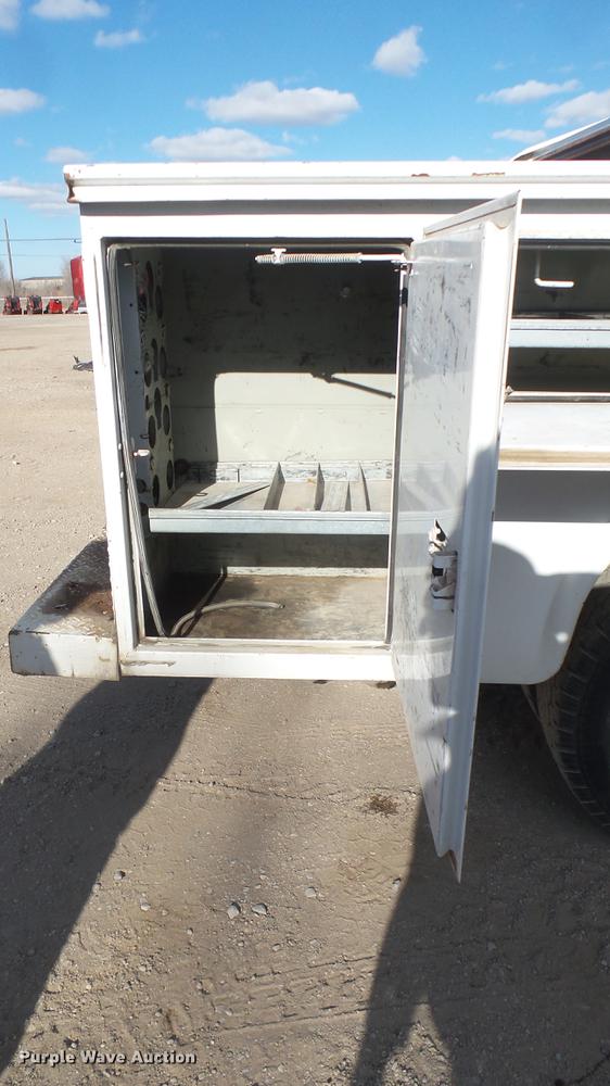 image for item DC1949 2008 Ford F350 Super Duty utility bed pickup truck