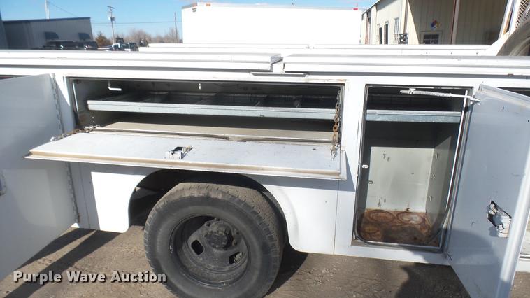 image for item DC1949 2008 Ford F350 Super Duty utility bed pickup truck