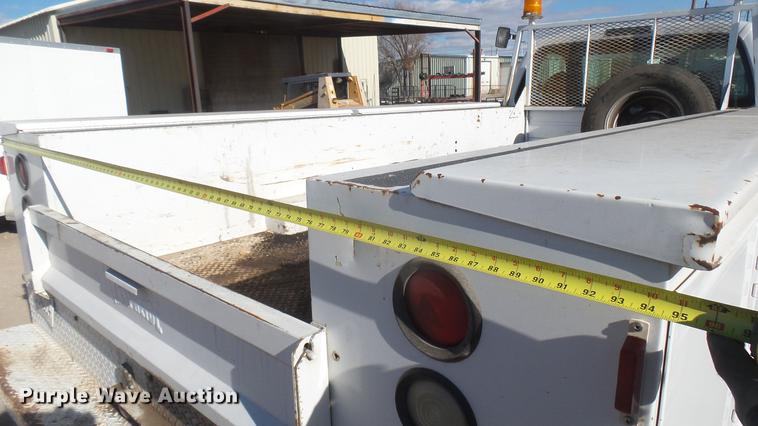 image for item DC1949 2008 Ford F350 Super Duty utility bed pickup truck
