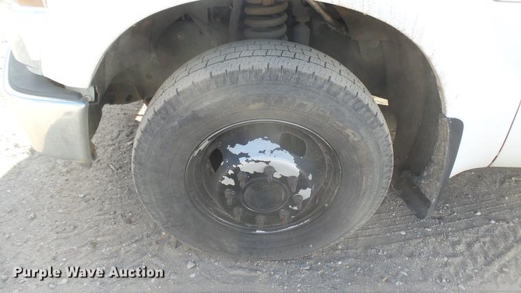 image for item DC1949 2008 Ford F350 Super Duty utility bed pickup truck