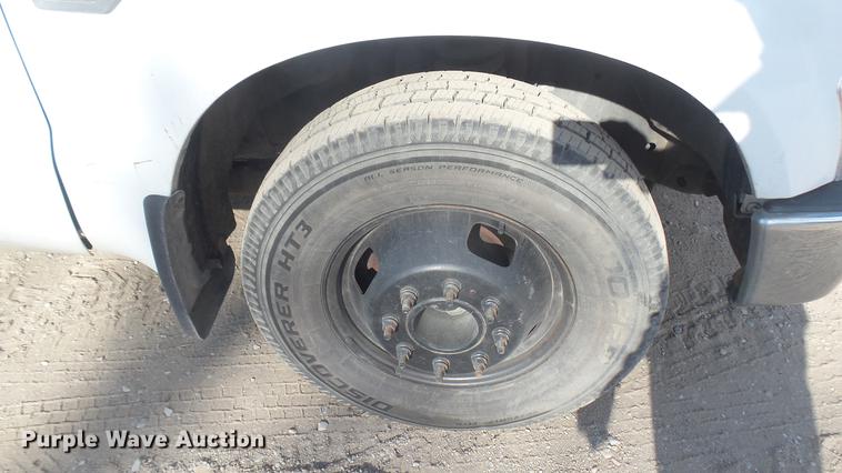 image for item DC1949 2008 Ford F350 Super Duty utility bed pickup truck