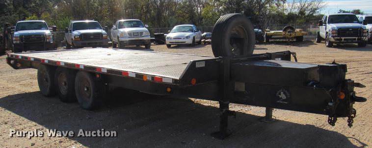 image for item DC2198 2002 Texas Bragg 20 OTW equipment trailer