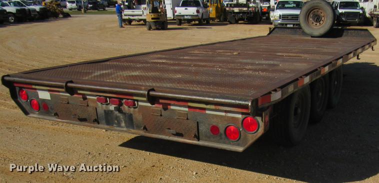 image for item DC2198 2002 Texas Bragg 20 OTW equipment trailer