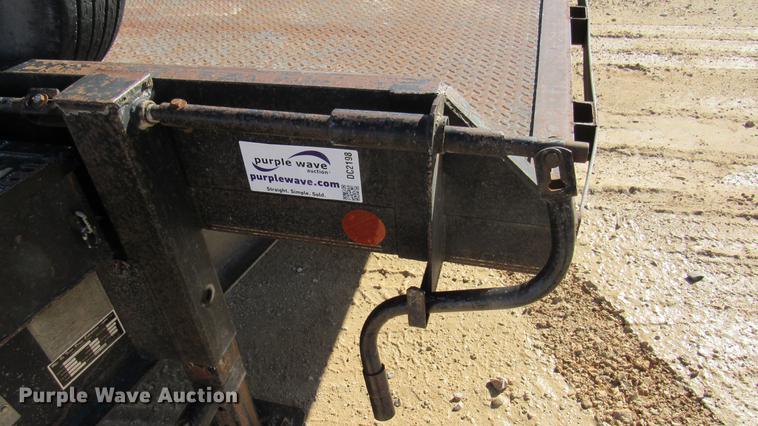 image for item DC2198 2002 Texas Bragg 20 OTW equipment trailer