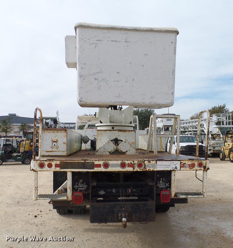 image for item DC2200 1996 Ford F8000 bucket truck