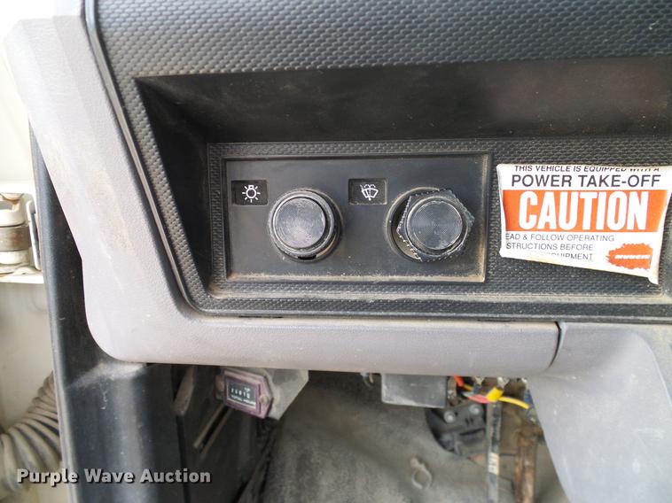 image for item DC2200 1996 Ford F8000 bucket truck