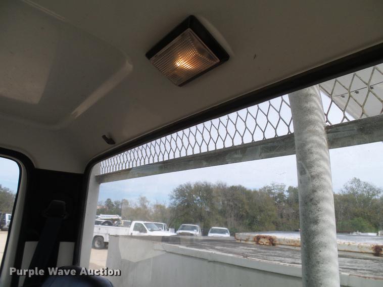 image for item DC2200 1996 Ford F8000 bucket truck