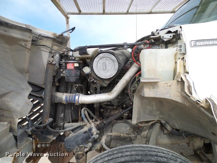 image for item DC2200 1996 Ford F8000 bucket truck