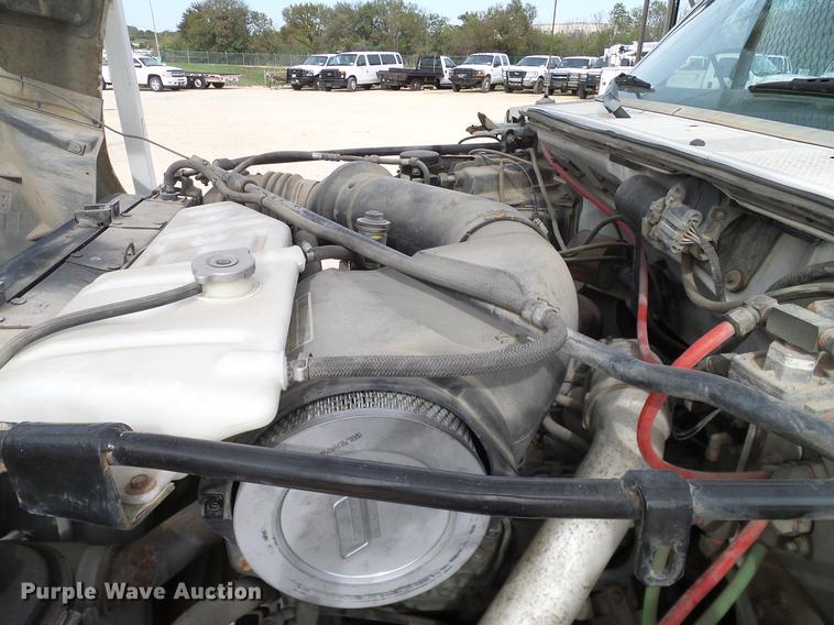 image for item DC2200 1996 Ford F8000 bucket truck