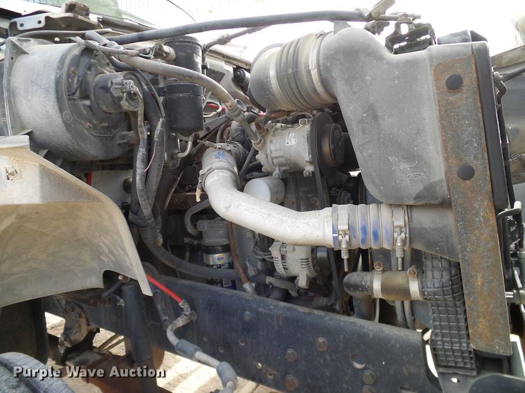 image for item DC2200 1996 Ford F8000 bucket truck