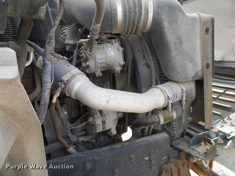 image for item DC2200 1996 Ford F8000 bucket truck