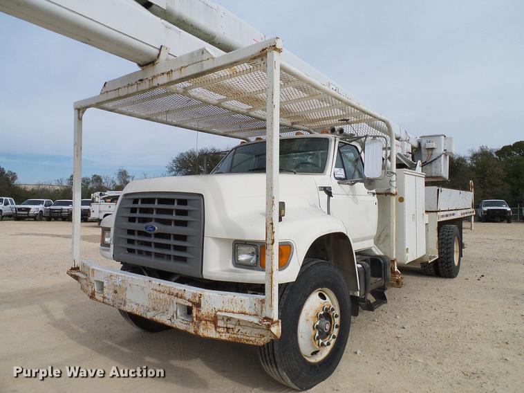 image for item DC2200 1996 Ford F8000 bucket truck