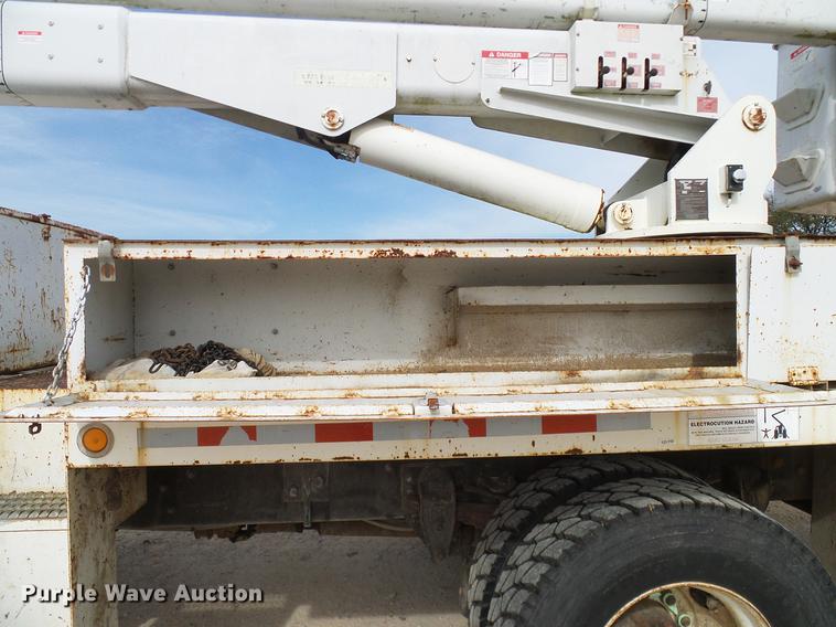 image for item DC2200 1996 Ford F8000 bucket truck