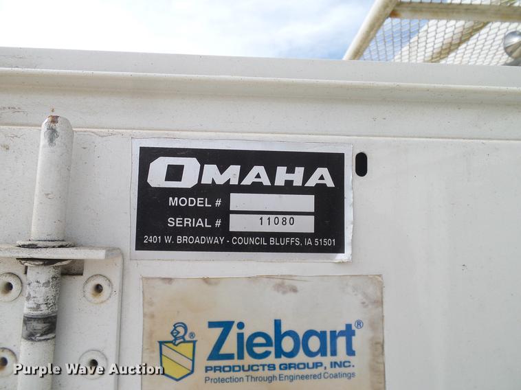 image for item DC2200 1996 Ford F8000 bucket truck