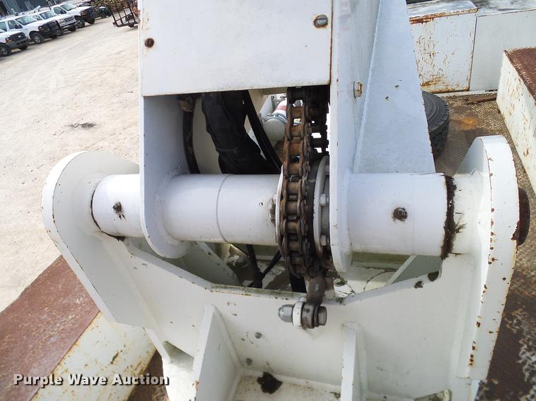 image for item DC2200 1996 Ford F8000 bucket truck