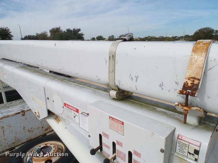 image for item DC2200 1996 Ford F8000 bucket truck