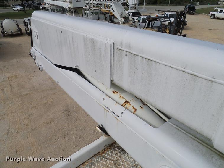 image for item DC2200 1996 Ford F8000 bucket truck