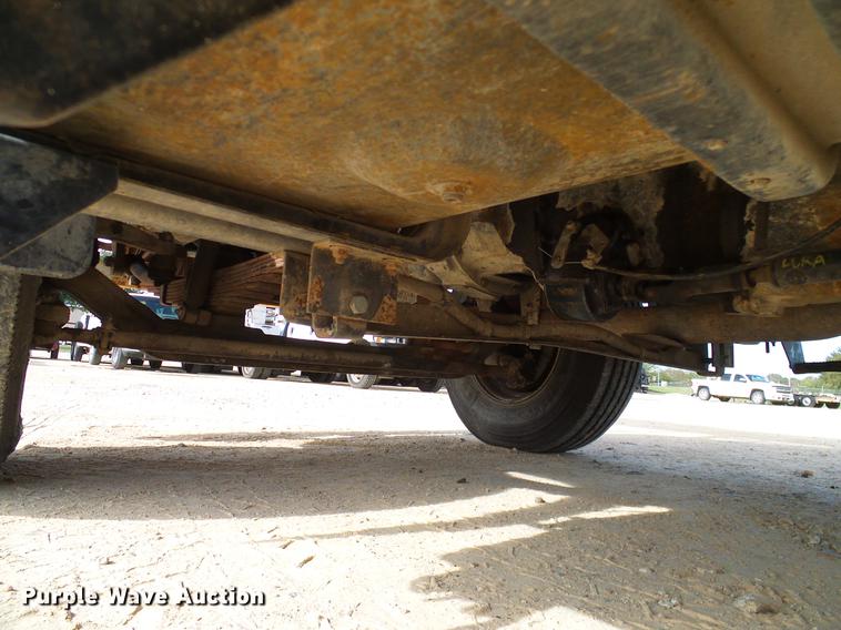 image for item DC2200 1996 Ford F8000 bucket truck