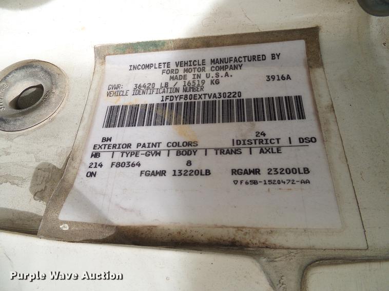 image for item DC2200 1996 Ford F8000 bucket truck