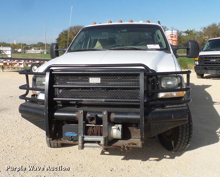 image for item DC2201 2004 Ford F550 Crew Cab flatbed truck