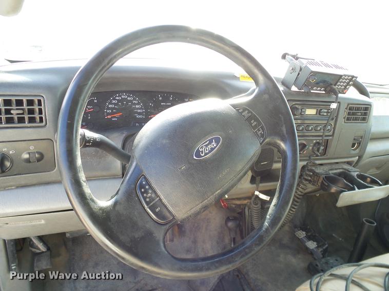 image for item DC2201 2004 Ford F550 Crew Cab flatbed truck