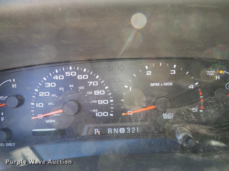 image for item DC2201 2004 Ford F550 Crew Cab flatbed truck