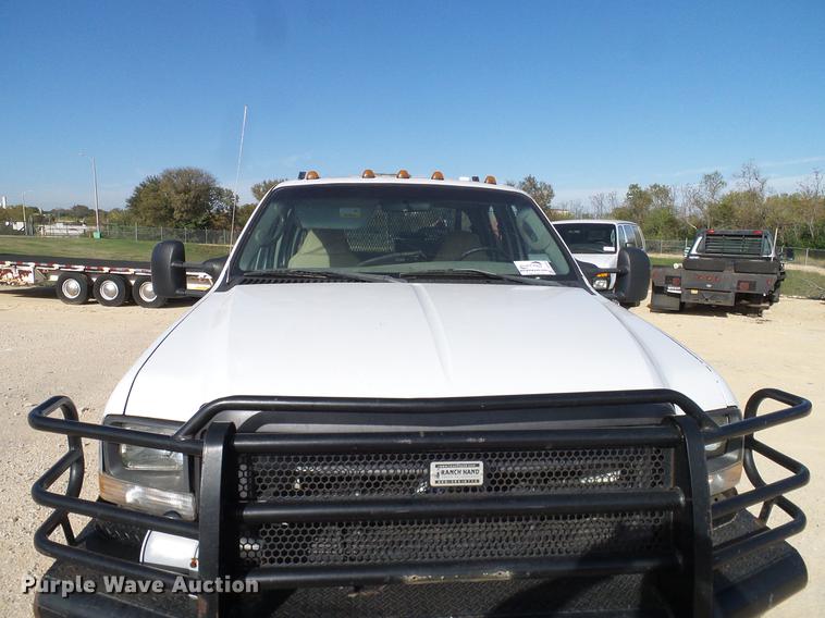 image for item DC2201 2004 Ford F550 Crew Cab flatbed truck