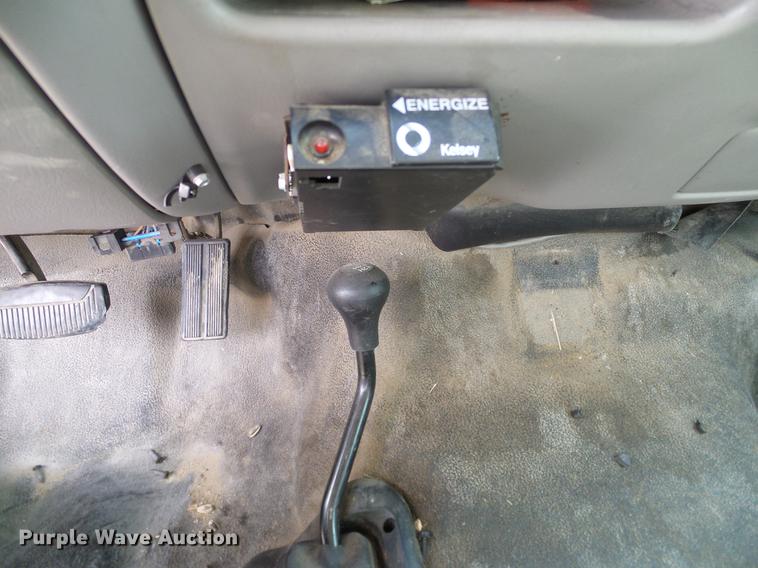 image for item DC2202 1999 Ford F350 Super Duty SuperCab utility bed pickup truck