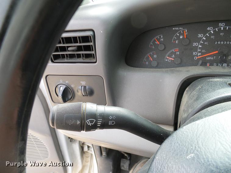 image for item DC2202 1999 Ford F350 Super Duty SuperCab utility bed pickup truck