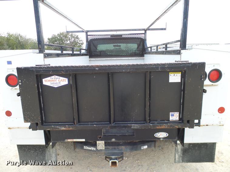 image for item DC2202 1999 Ford F350 Super Duty SuperCab utility bed pickup truck