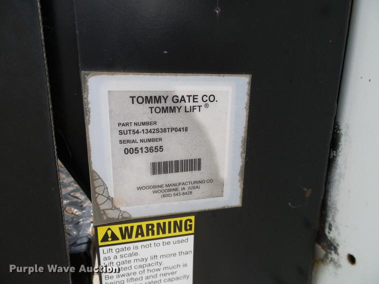 image for item DC2202 1999 Ford F350 Super Duty SuperCab utility bed pickup truck