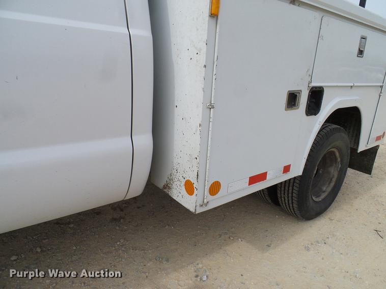 image for item DC2202 1999 Ford F350 Super Duty SuperCab utility bed pickup truck