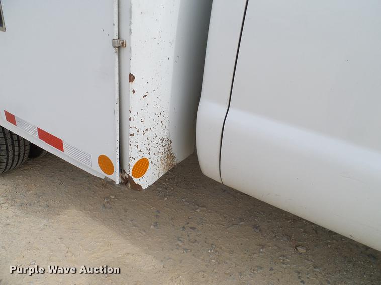 image for item DC2202 1999 Ford F350 Super Duty SuperCab utility bed pickup truck