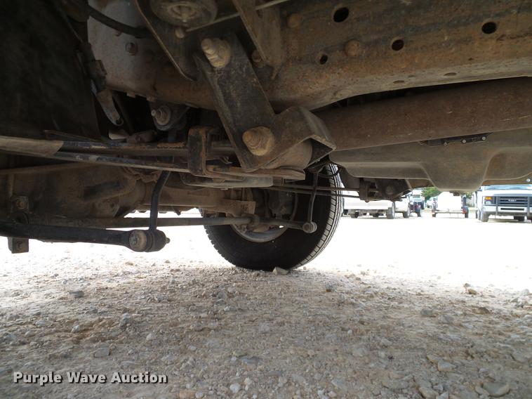 image for item DC2202 1999 Ford F350 Super Duty SuperCab utility bed pickup truck