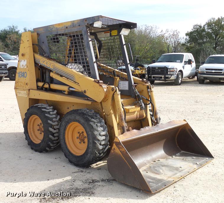 image for item DC2203 1999 Case 1840 skid steer