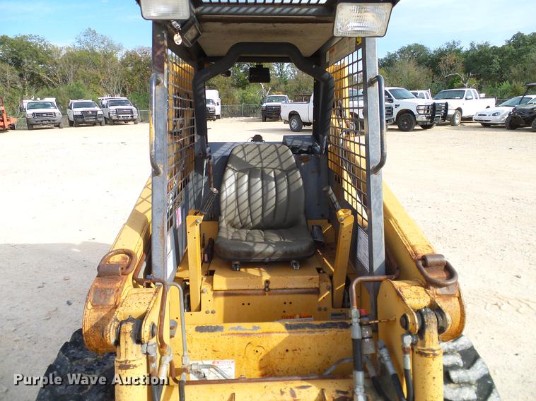 image for item DC2203 1999 Case 1840 skid steer