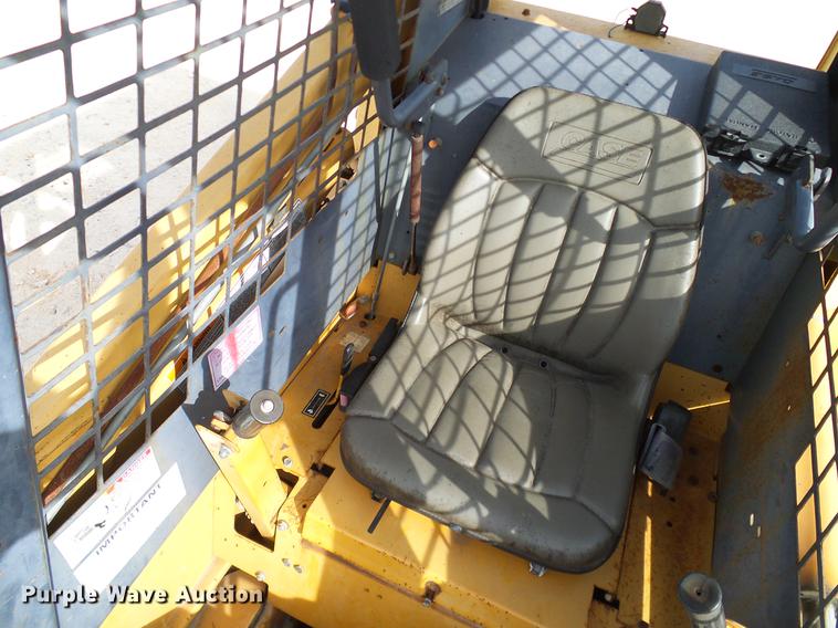 image for item DC2203 1999 Case 1840 skid steer