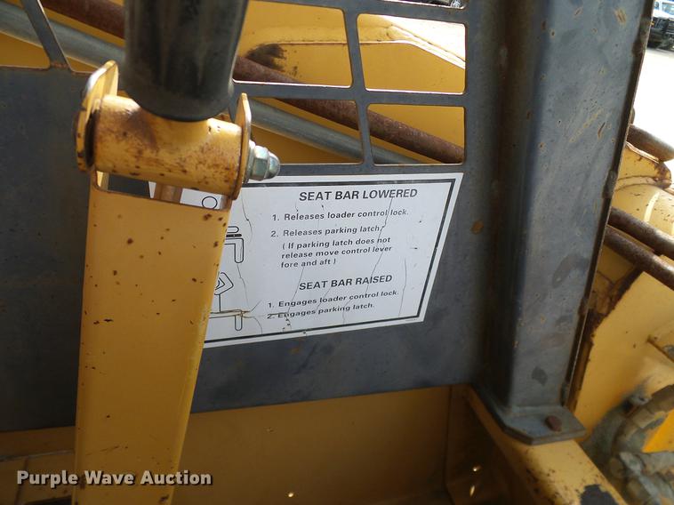 image for item DC2203 1999 Case 1840 skid steer