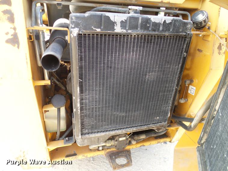 image for item DC2203 1999 Case 1840 skid steer