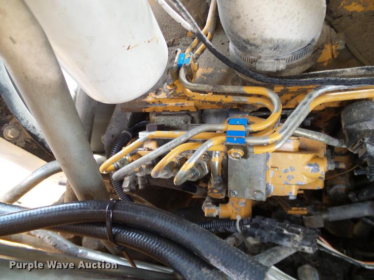 image for item DC2203 1999 Case 1840 skid steer