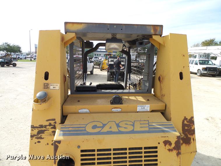 image for item DC2203 1999 Case 1840 skid steer