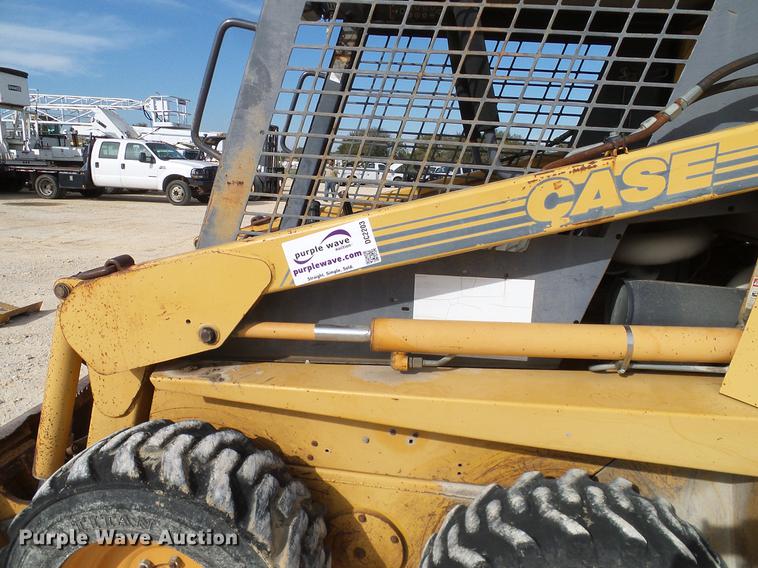 image for item DC2203 1999 Case 1840 skid steer