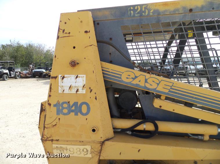 image for item DC2203 1999 Case 1840 skid steer