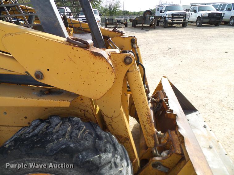 image for item DC2203 1999 Case 1840 skid steer