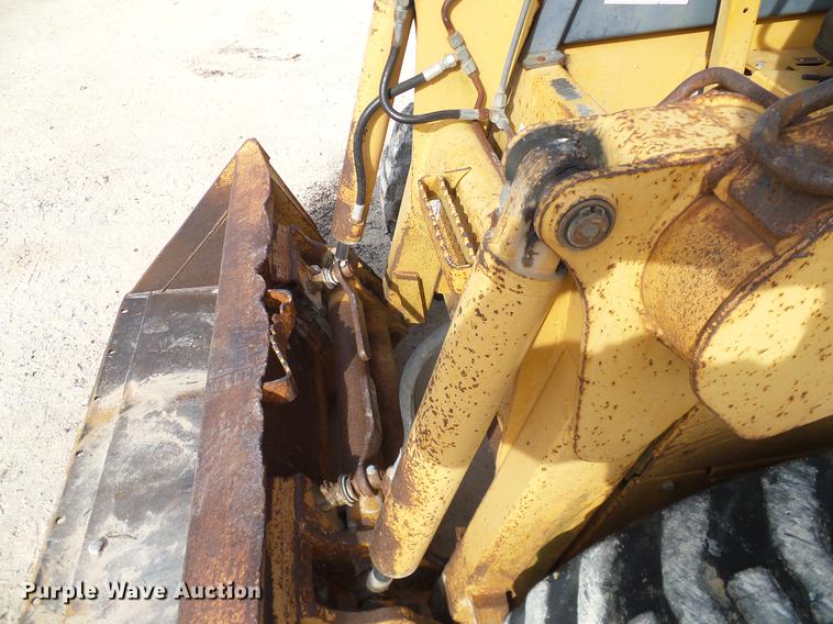 image for item DC2203 1999 Case 1840 skid steer